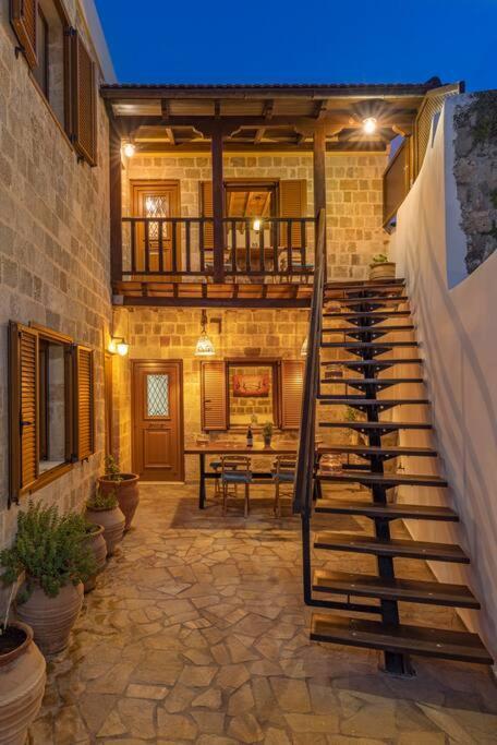 Margaritis Luxury Medieval House Rhodes City ภายนอก รูปภาพ